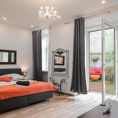 Fullfilling 3Br Shared Apartment With Pleasing Patio Viena Exterior foto