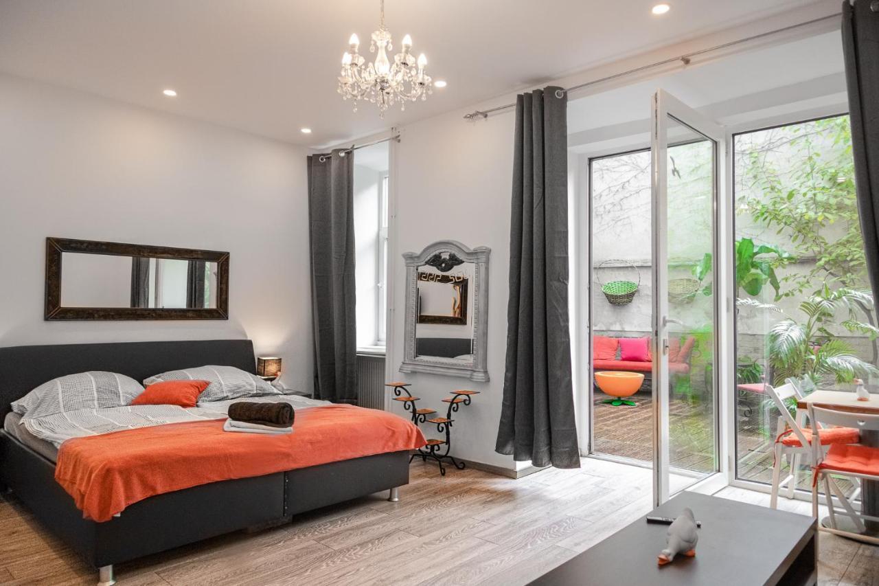 Fullfilling 3Br Shared Apartment With Pleasing Patio Viena Exterior foto