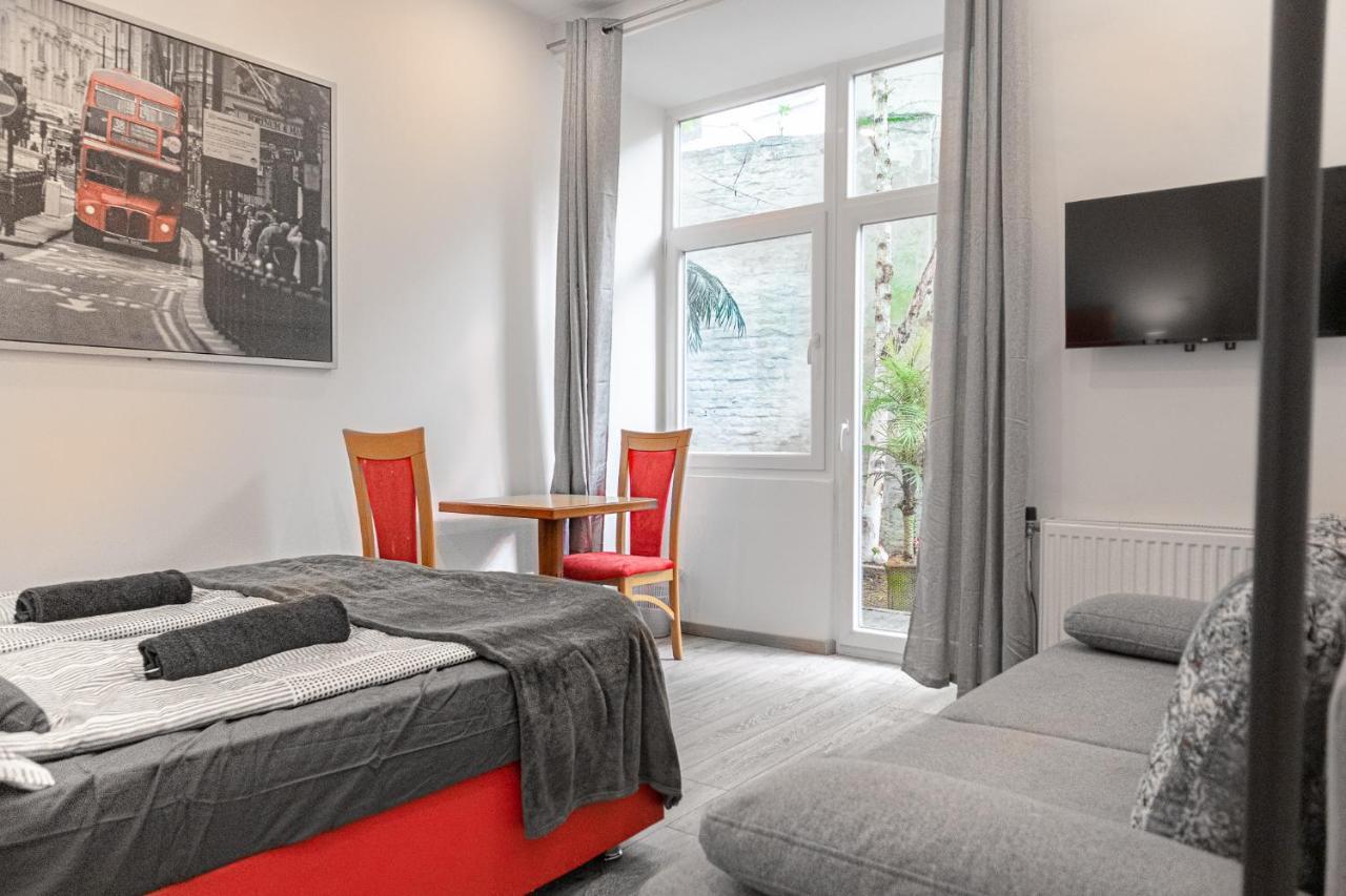 Fullfilling 3Br Shared Apartment With Pleasing Patio Viena Exterior foto