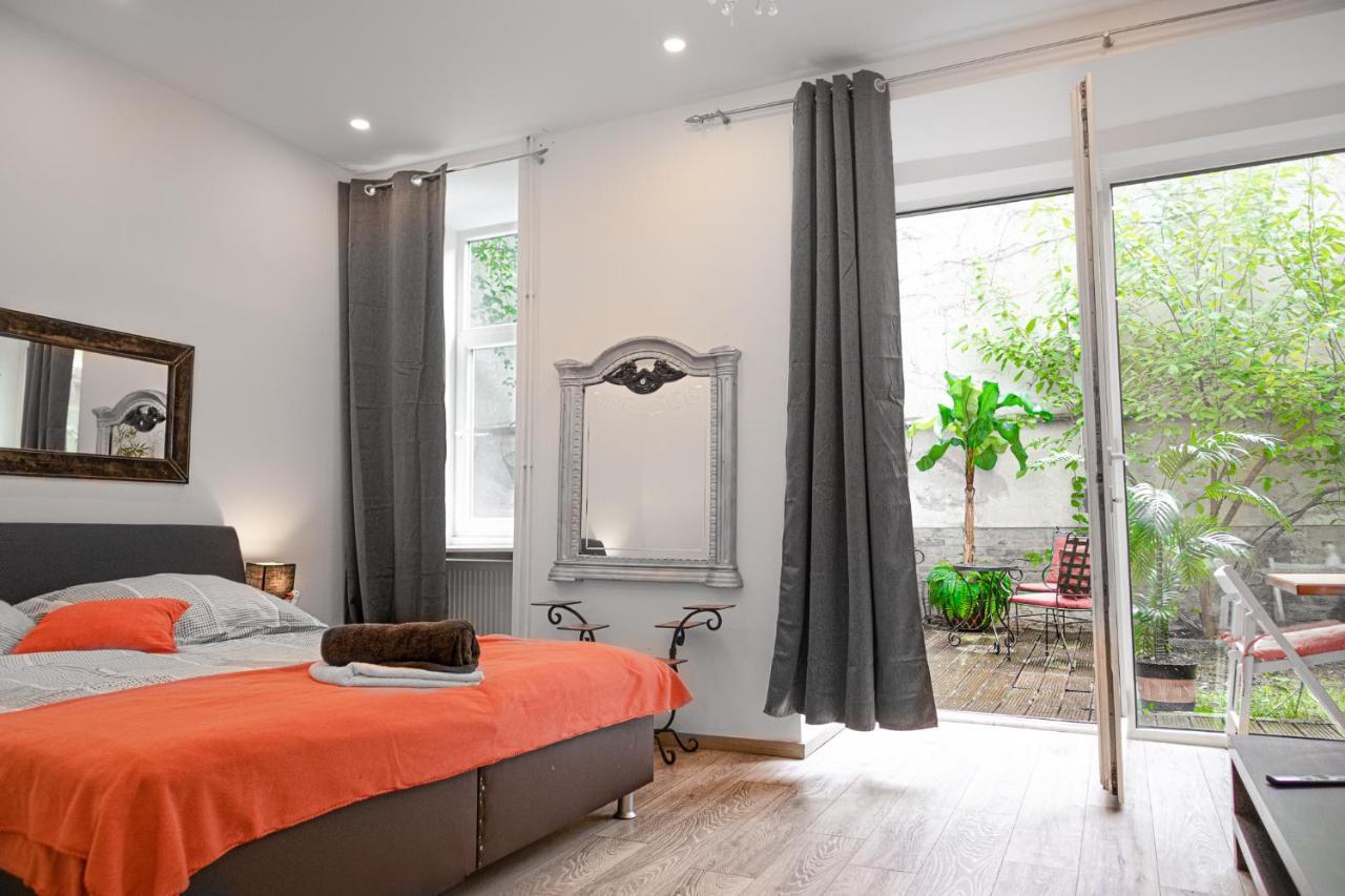 Fullfilling 3Br Shared Apartment With Pleasing Patio Viena Exterior foto