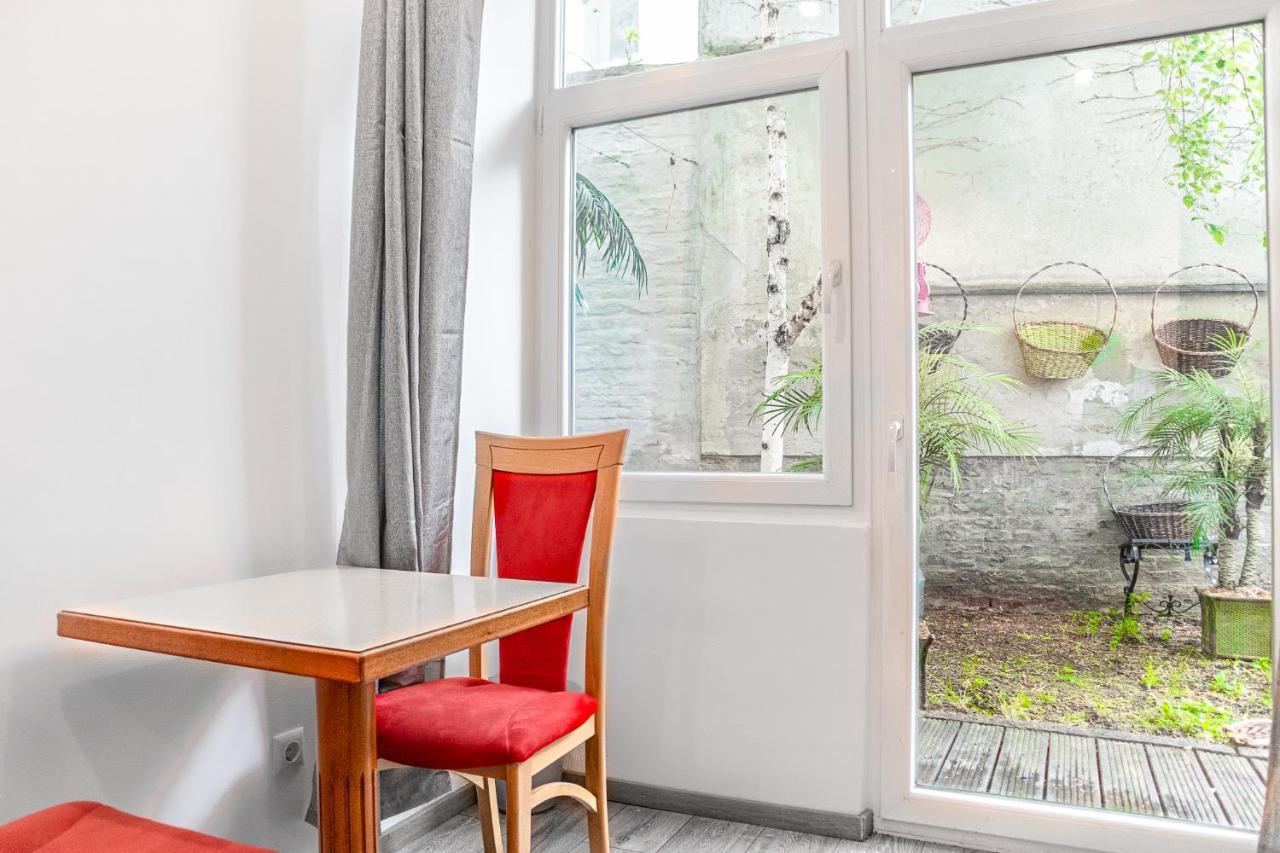 Fullfilling 3Br Shared Apartment With Pleasing Patio Viena Exterior foto